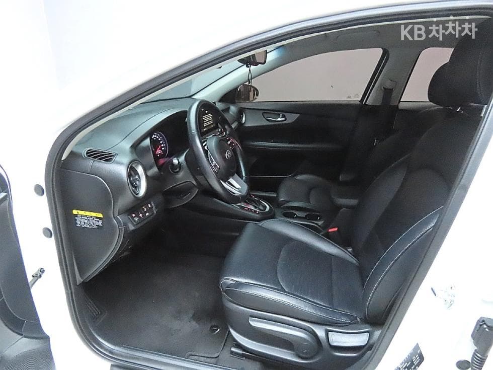 Kia All New K31.6 Gasoline Luxury - 10