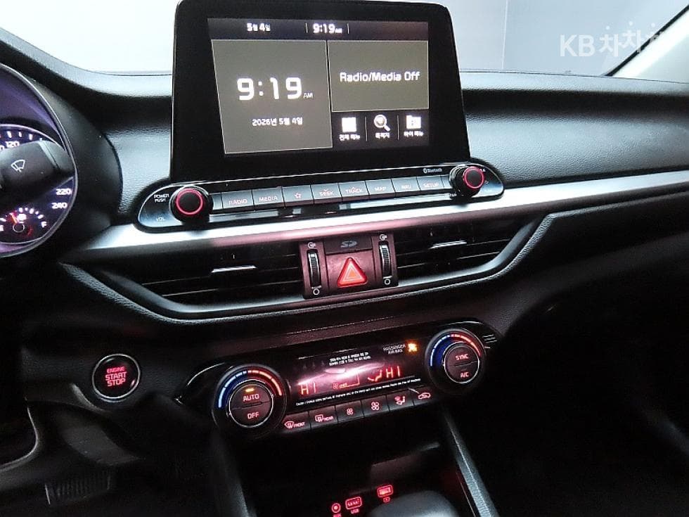 Kia All New K31.6 Gasoline Luxury - 17