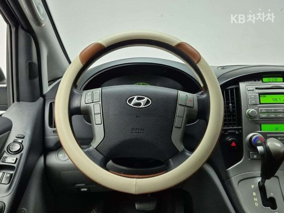 Хюндай Гранд Старекс12-местен Комби CVX 4x4 Premium - 9