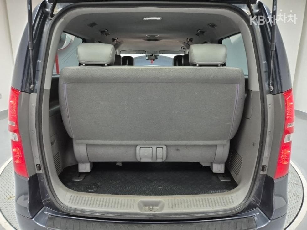 Хюндай Гранд Старекс12-местен Комби CVX 4x4 Premium - 18