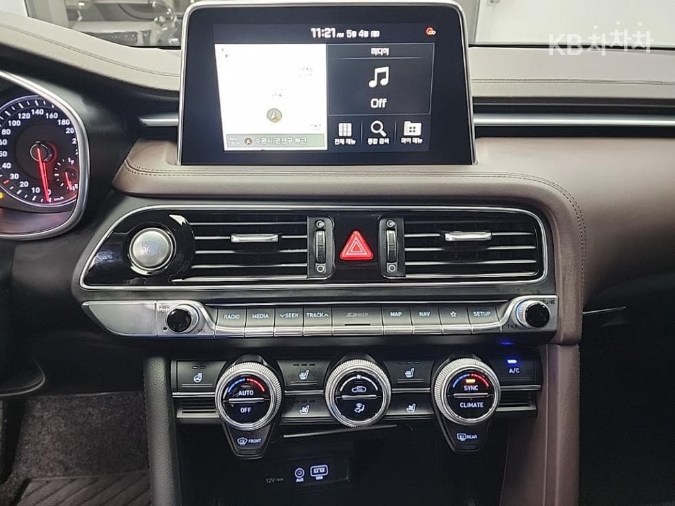 Genesis G702.0T Supreme - 10