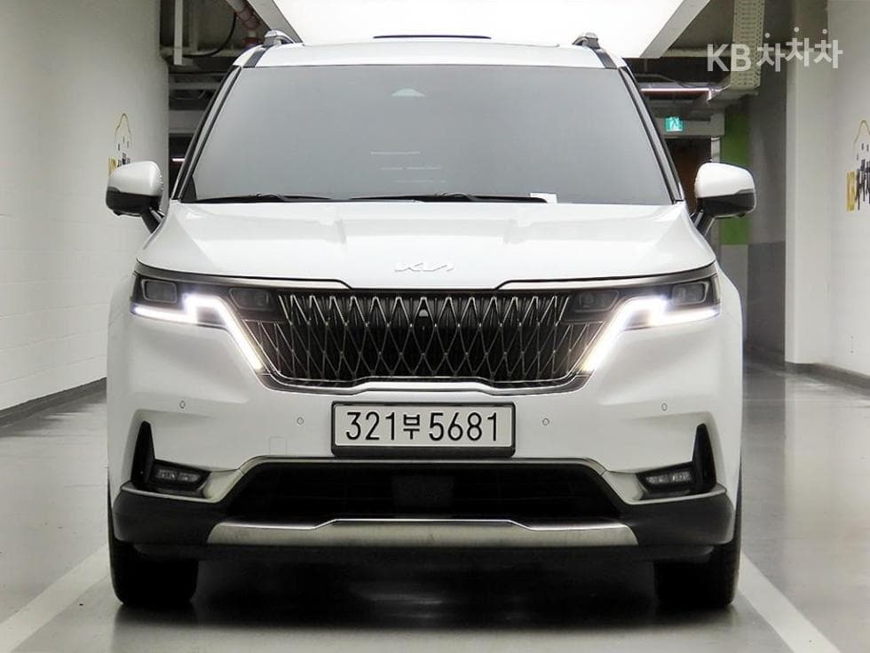 Kia Carnival 4th generation G3.5 GDI 9-seater Signature - Image 1