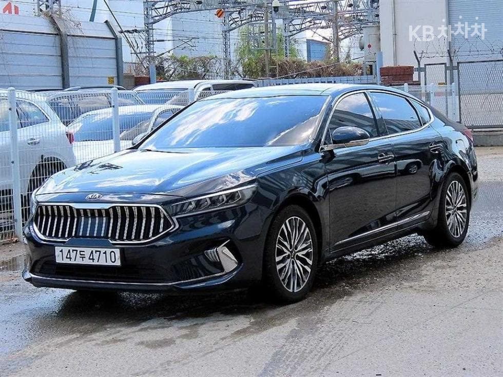 Kia K7 Premiere 3.0 GDi Noblesse - Image 1