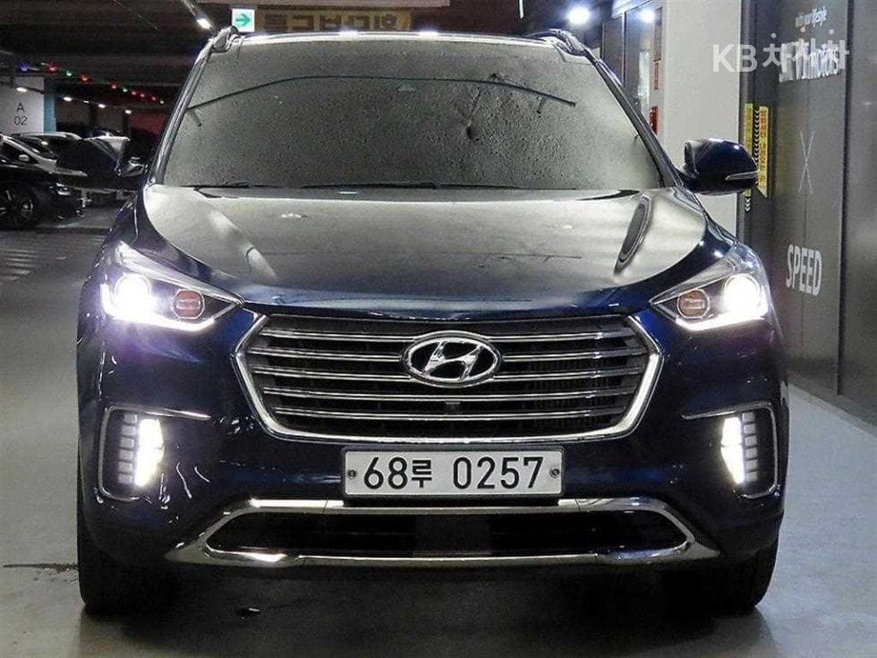 Hyundai The New (facelift) 맥스CruzeDiesel(e-VGT)R2.2 4WD 파이니스트 에디션 6Seater승 - 2
