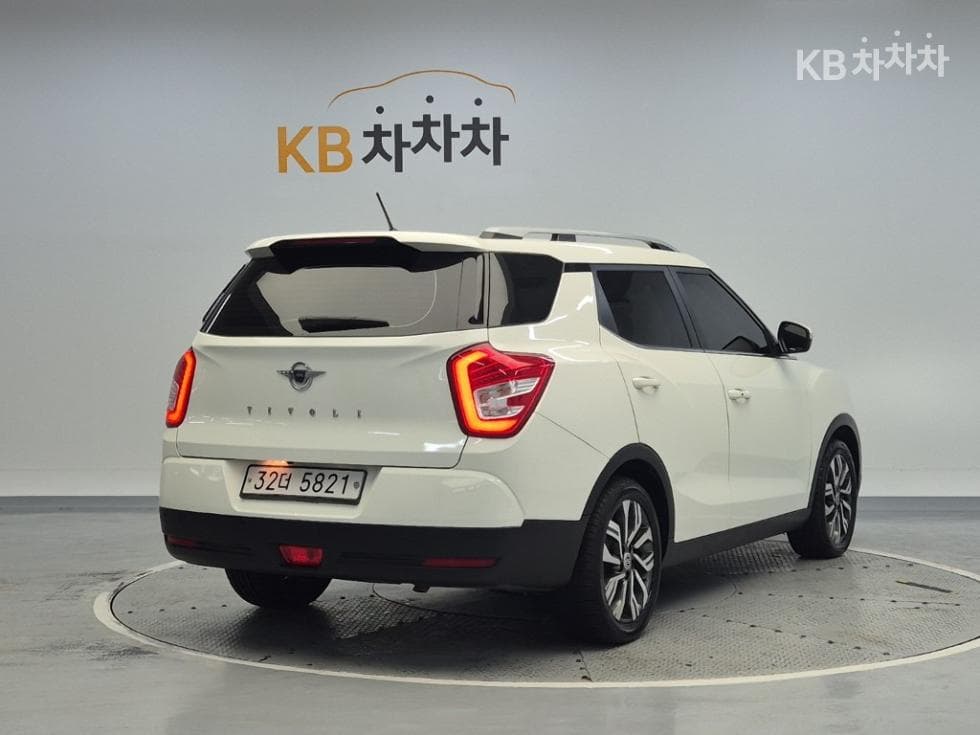 КейДжи Мобилити Тиволи AirБензин 2WD IX - 3