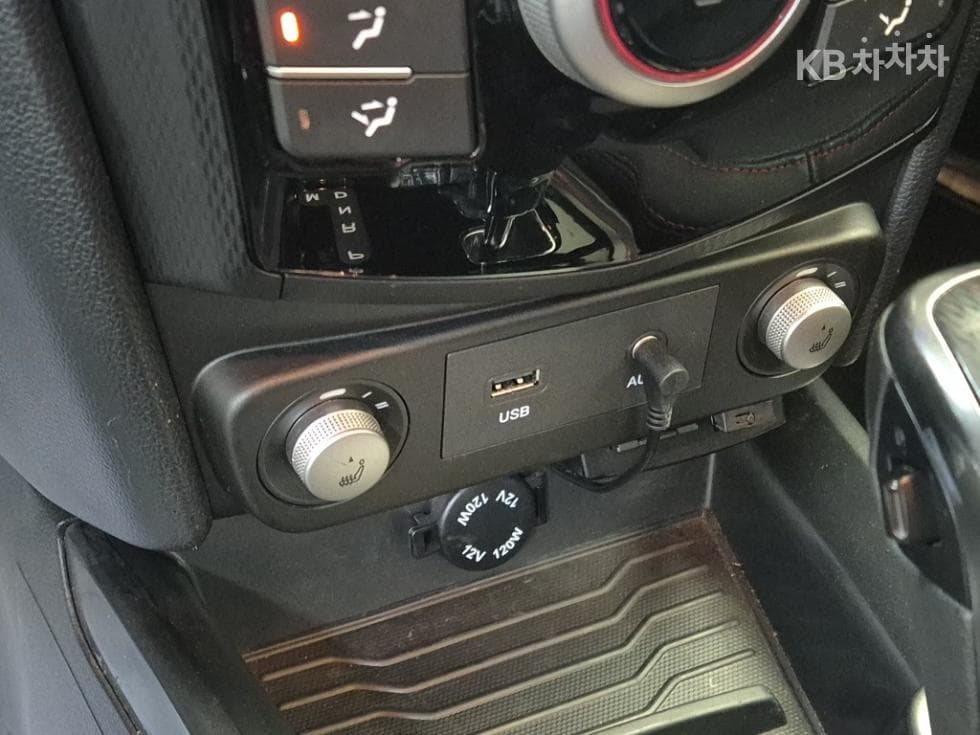 КейДжи Мобилити Тиволи AirБензин 2WD IX - 16