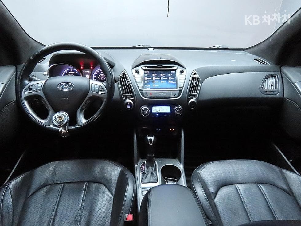 Hyundai New Tucson ixDiesel(e-VGT)4WD Modern - 6