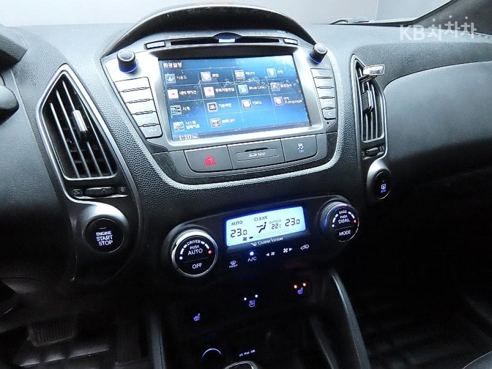 Hyundai New Tucson ixDiesel(e-VGT)4WD Modern - 16