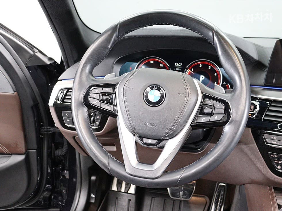 BMW 올Нов5 Серия (G30)520d M Sport Plus - 14