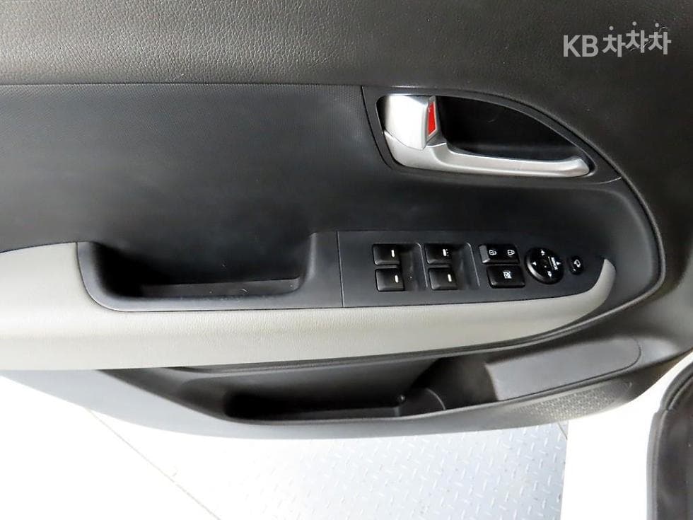 Kia The New (facelift) Ray (van)1.0 Gasoline Standard - 11