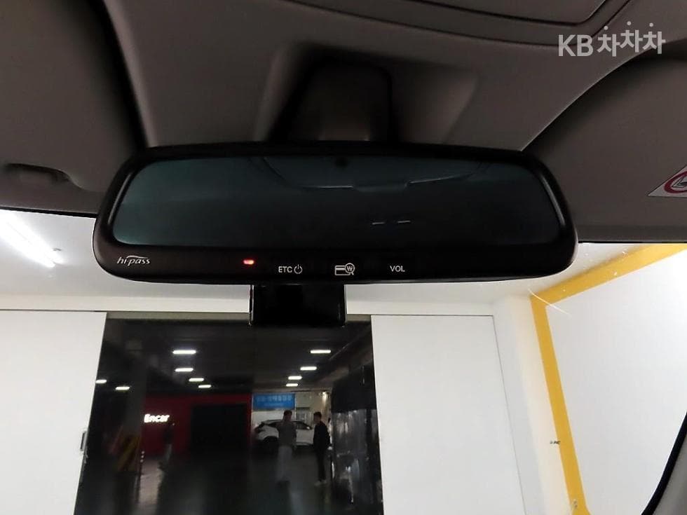 Kia The New (facelift) Ray (van)1.0 Gasoline Standard - 17
