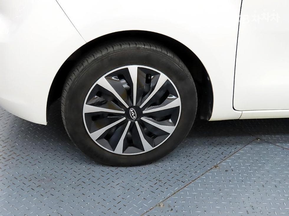 Kia The New (facelift) Ray (van)1.0 Gasoline Standard - 20