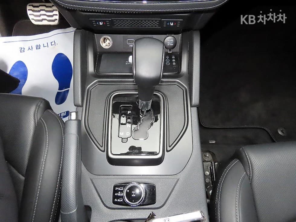 KG Mobility The New (facelift) Rexton Sports Khan2.2 4WD Prestige - 10