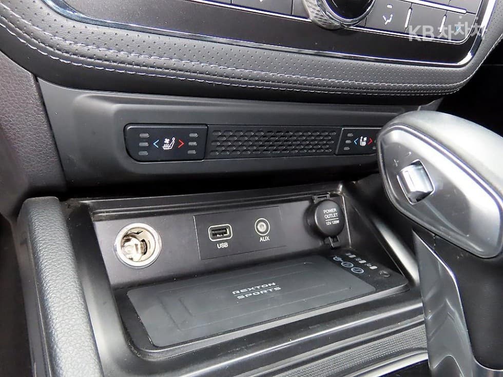 KG Mobility The New (facelift) Rexton Sports Khan2.2 4WD Prestige - 14