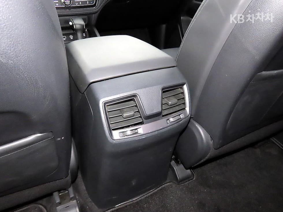 KG Mobility The New (facelift) Rexton Sports Khan2.2 4WD Prestige - 16