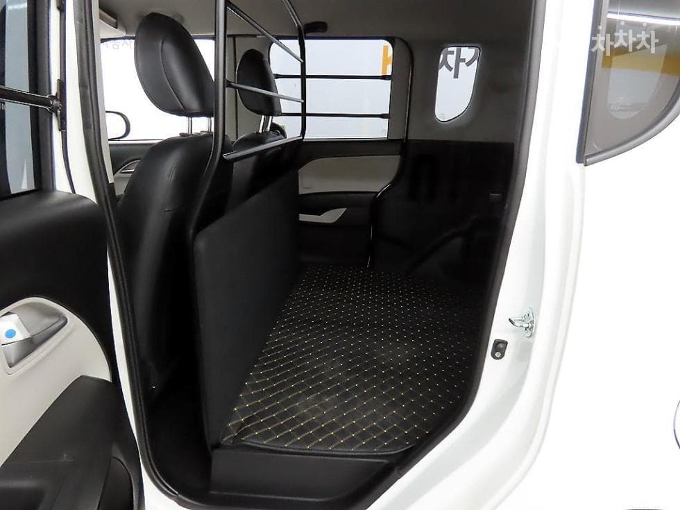 Kia The New (facelift) Ray (van) Van1.0 Gasoline Van 2-seater Standard - 6