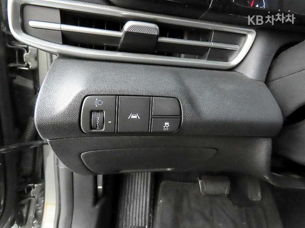 Hyundai All New Avante (Elantra)(CN7)1.6 Gasoline Modern - 11