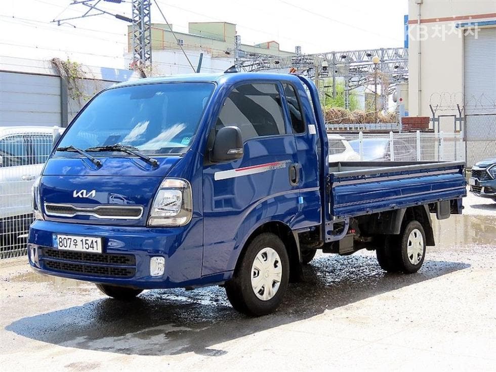 Kia The New (facelift) Bongo 3 (light truck)LPG 1 Ton King Cab Extra Long 2WD GLS - 2