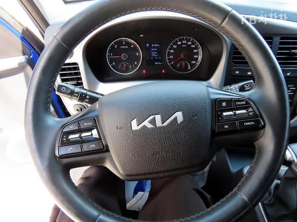 Kia The New (facelift) Bongo 3 (light truck)LPG 1 Ton King Cab Extra Long 2WD GLS - 8