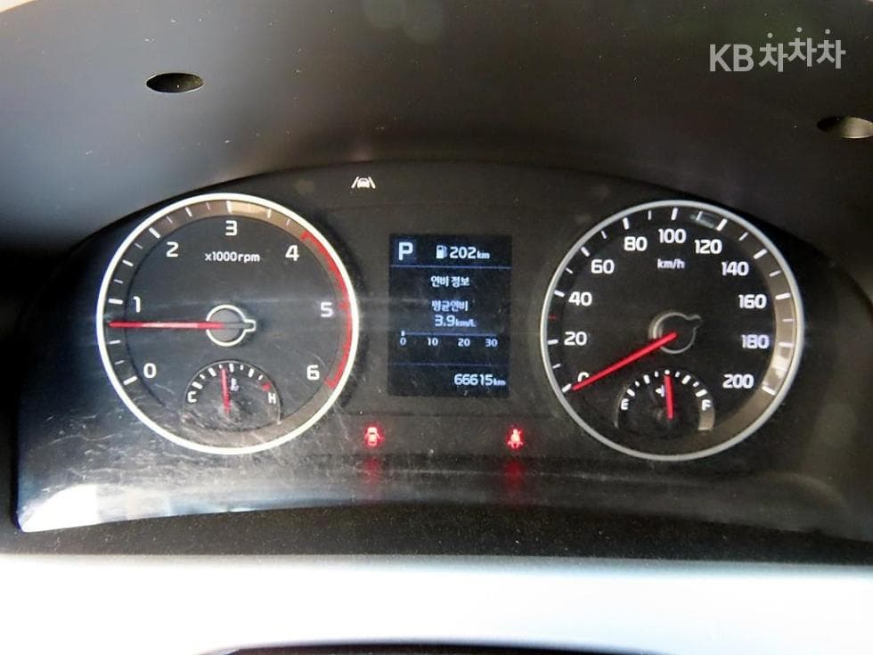 Kia The New (facelift) Bongo 3 (light truck)LPG 1 Ton King Cab Extra Long 2WD GLS - 9