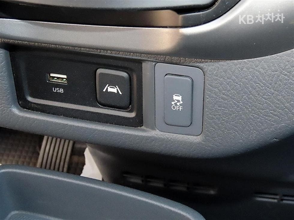 Kia The New (facelift) Bongo 3 (light truck)LPG 1 Ton King Cab Extra Long 2WD GLS - 12