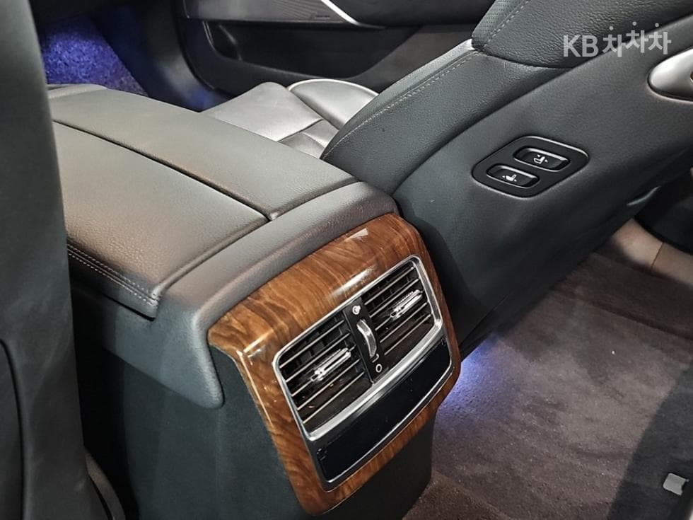 Киа 더 K93.8 GDI AWD 플래티넘Ⅱ - 14