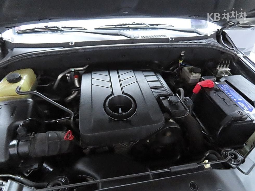 KG Mobility Korando Sports (pickup variant)CX5 2WD 클럽 - 7
