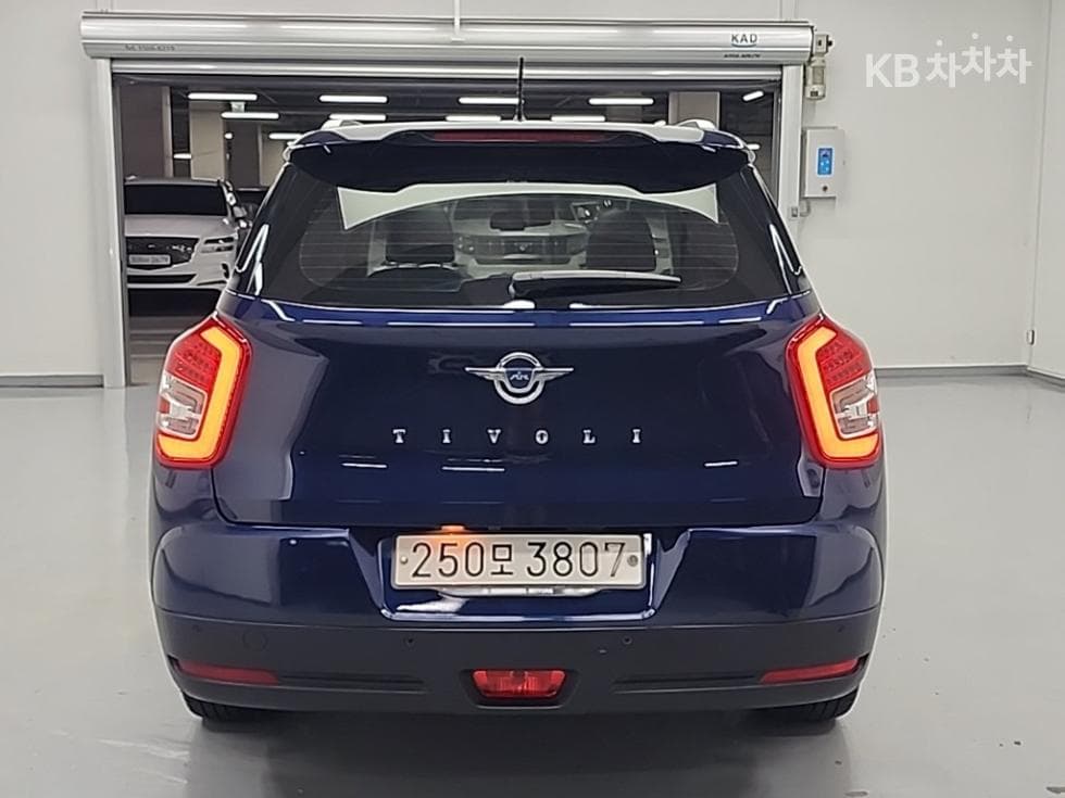 KG Mobility Tivoli Air2WD RX - 3