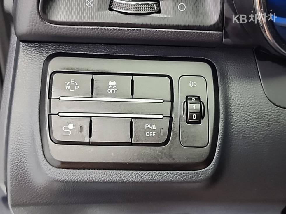 KG Mobility Tivoli Air2WD RX - 19