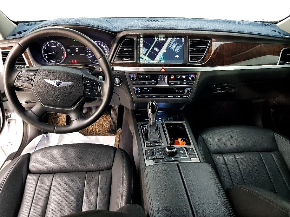 Hyundai GenesisDHG330 Premium AWD - 7