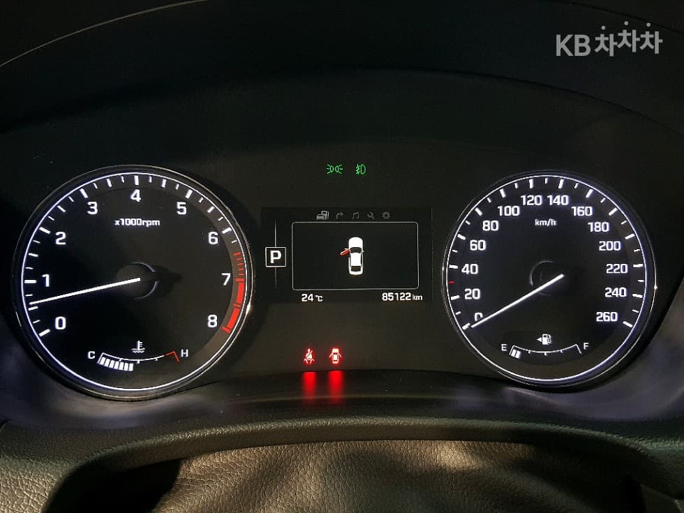 Hyundai GenesisDHG330 Premium AWD - 5