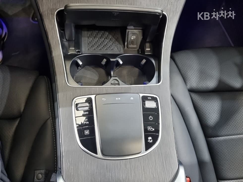 Mercedes-Benz GLC(X253)300 e 4Matic - 23