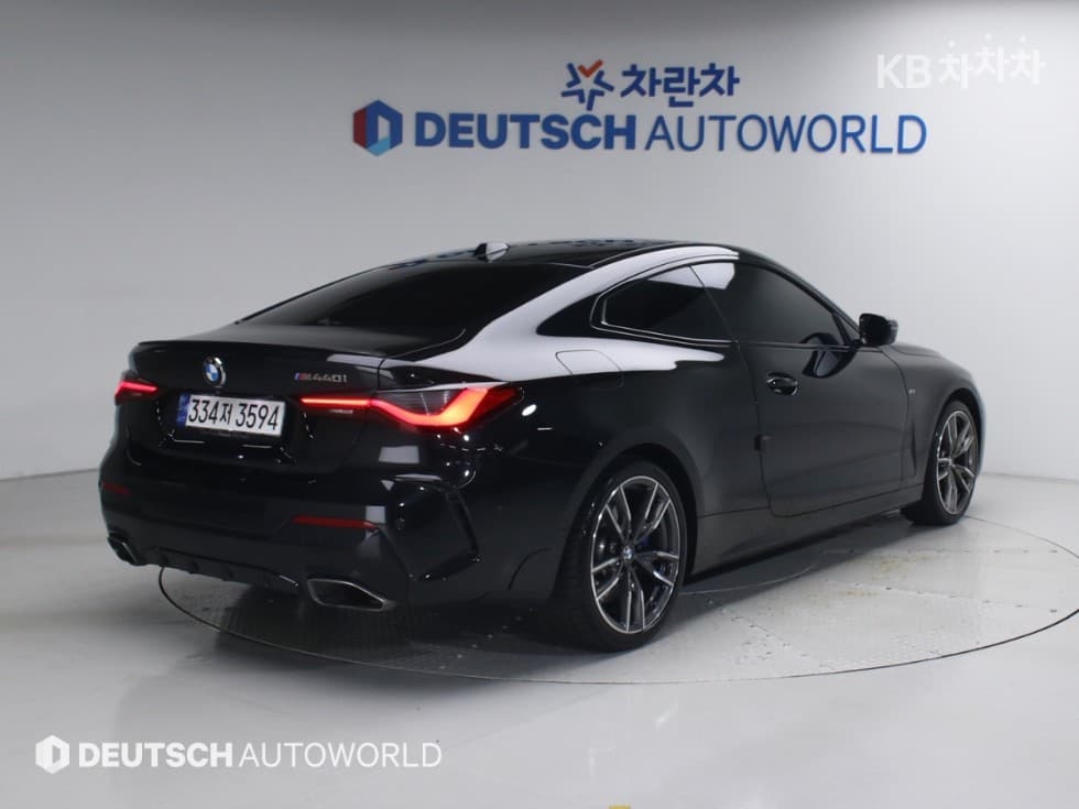 BMW 4시리즈 (G22)M440i xDrive Coupe Стандартен - 2