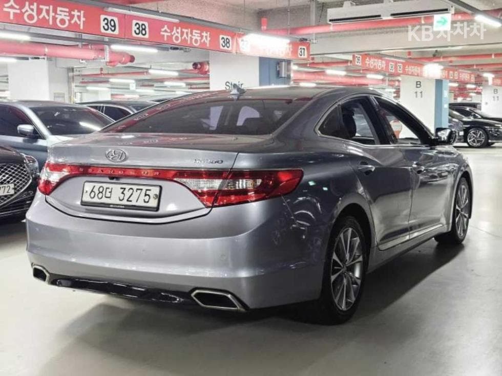 Hyundai Grandeur (Azera)HGHG300 Premium - 3