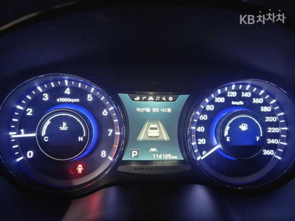 Hyundai Grandeur (Azera)HGHG300 Premium - 8