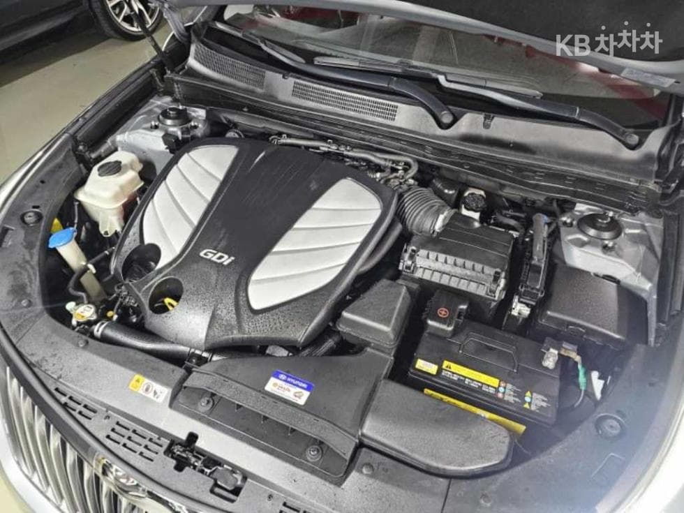 Hyundai Grandeur (Azera)HGHG300 Premium - 18