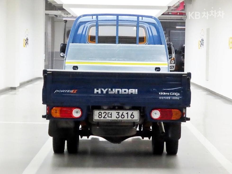 Hyundai Porter 2Extra Long Super Cab CRDi Smart - 3