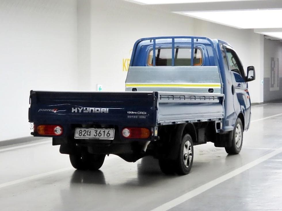 Hyundai Porter 2Extra Long Super Cab CRDi Smart - 4