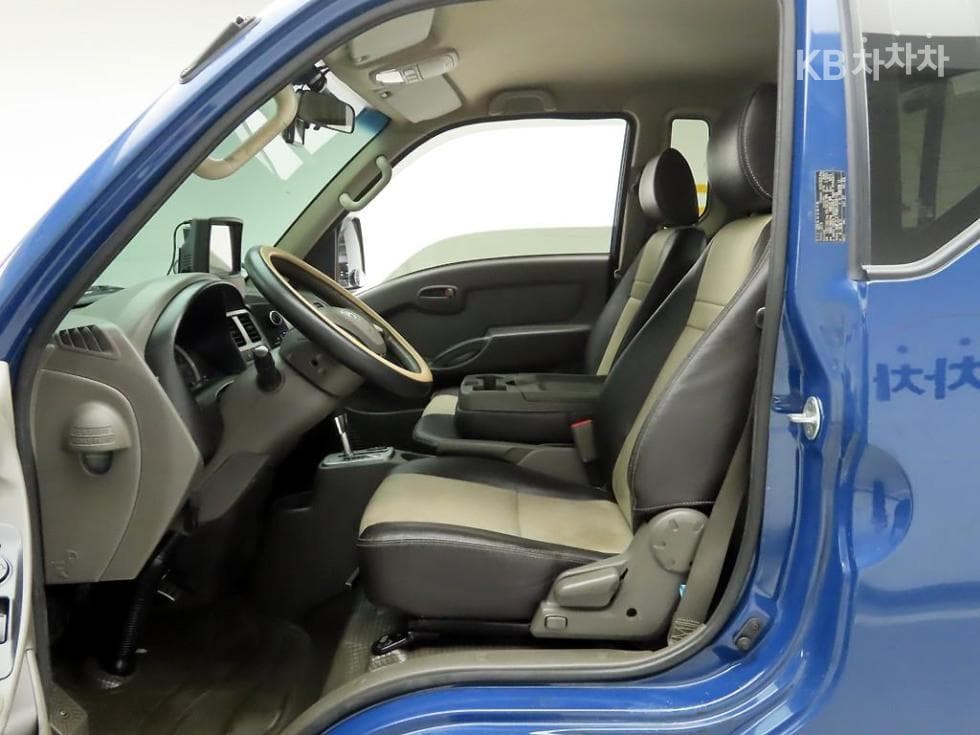 Hyundai Porter 2Extra Long Super Cab CRDi Smart - 7