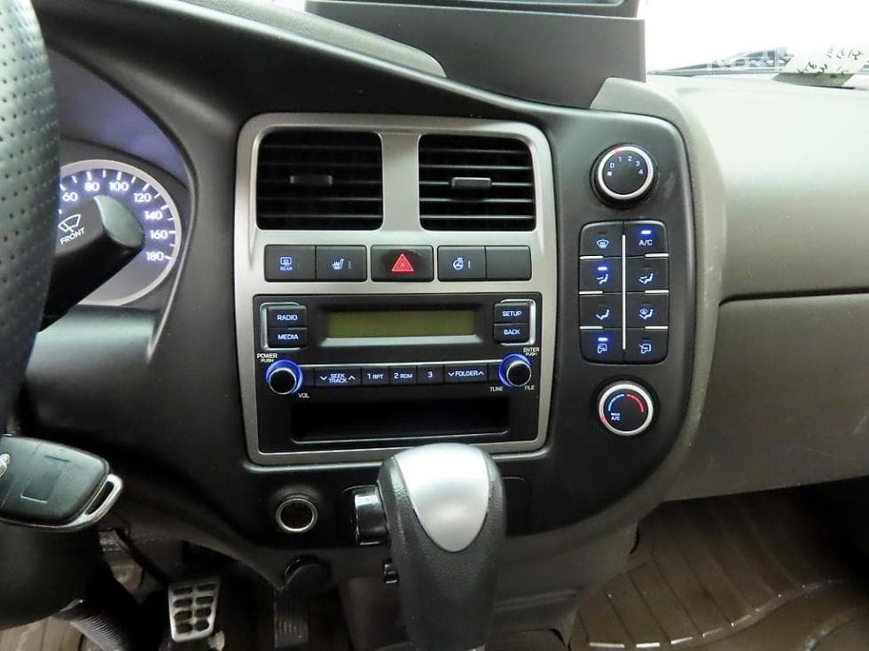 Hyundai Porter 2Extra Long Super Cab CRDi Smart - 10