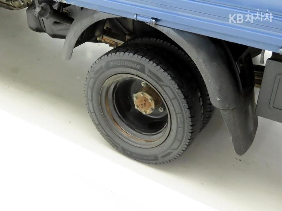 Hyundai Porter 2Extra Long Super Cab CRDi Smart - 17