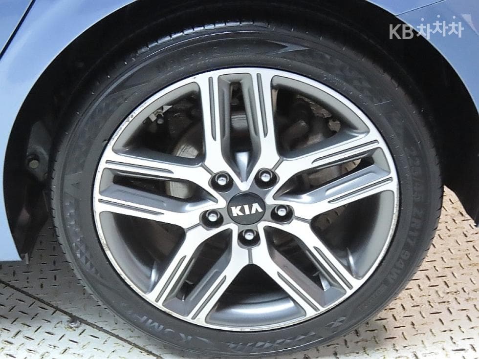 Kia All New K31.6 Gasoline Luxury - 20