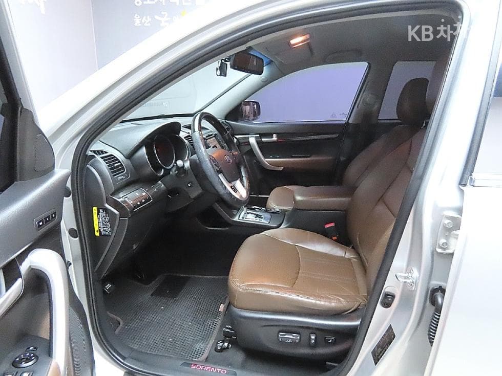 Kia SorentoRDiesel 2.0 2WD LIMITED Premium - 10