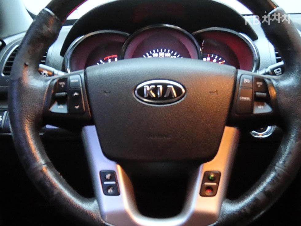 Kia SorentoRDiesel 2.0 2WD LIMITED Premium - 17