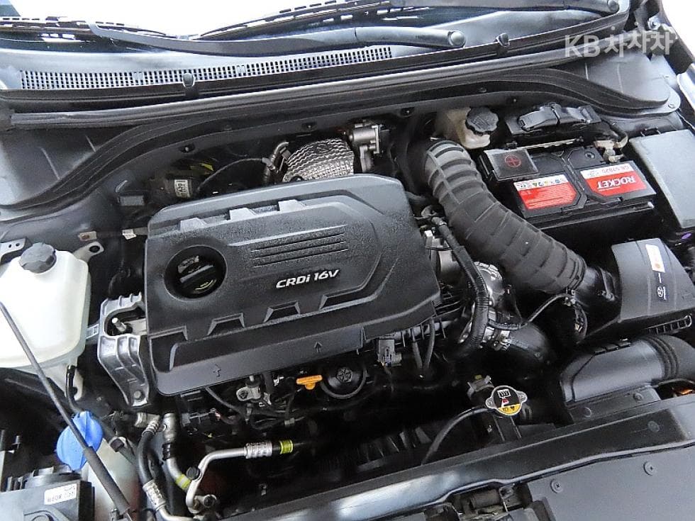 Hyundai Avante (Elantra)AD1.6 e-VGT Smart Special (special feature/edition) - 7