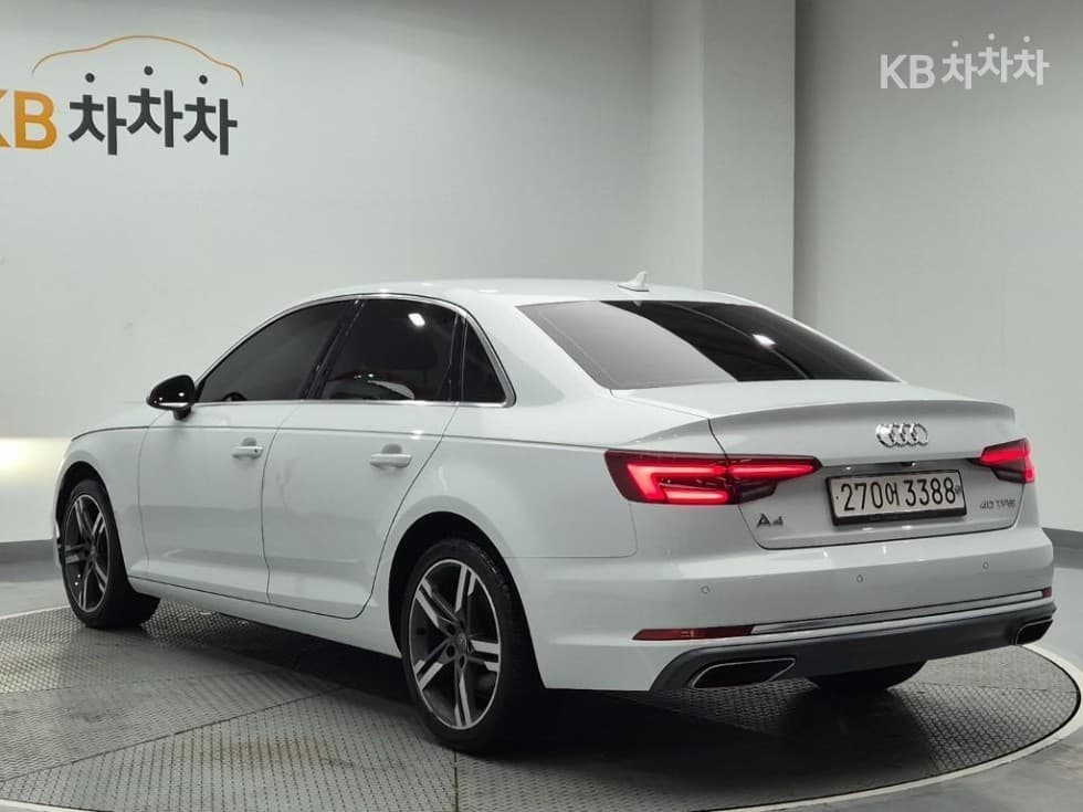 Ауди A4 (B9)40 TFSI Premium - 2