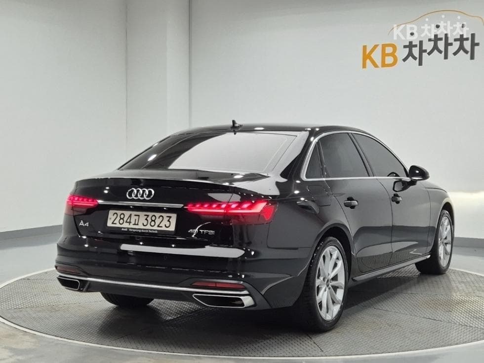 Audi A4 (B9)40 TFSI - - 3
