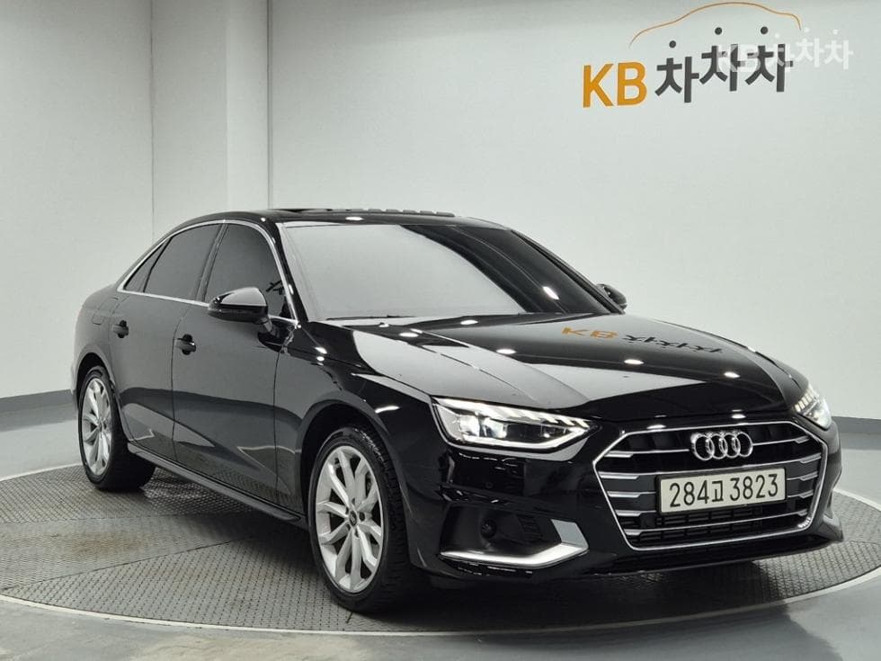 Audi A4 (B9)40 TFSI - - 4
