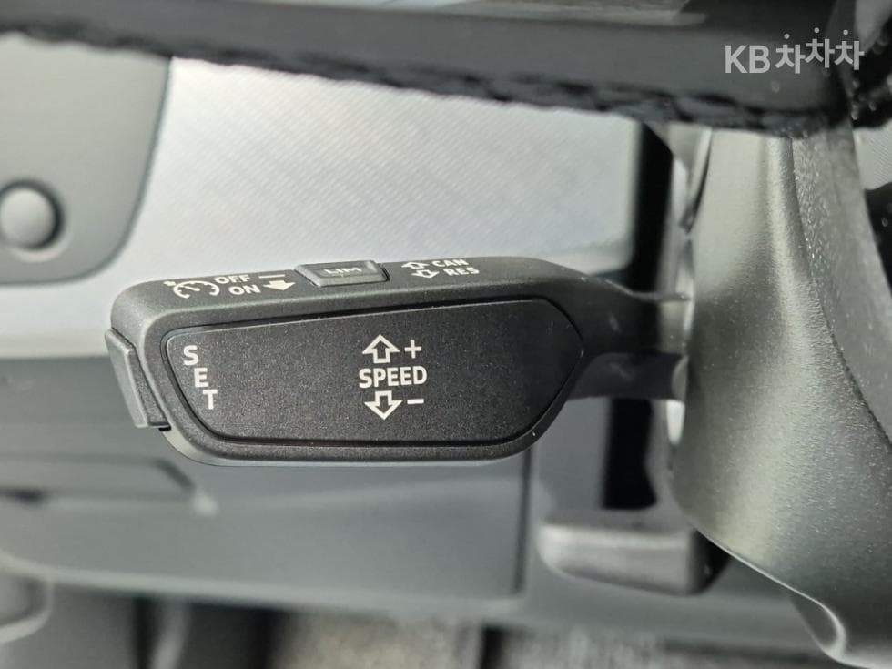 Audi A4 (B9)40 TFSI - - 16