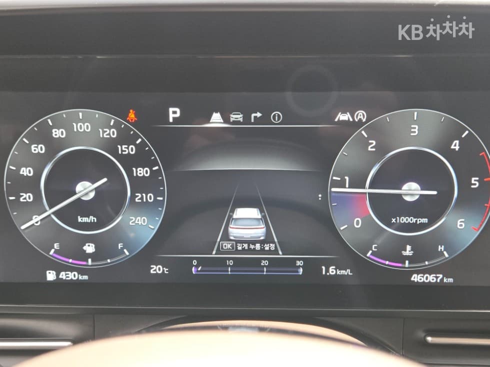 Kia Carnival 4th generationD2.2 9-seater Signature - 12